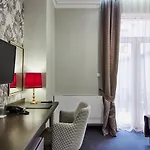 Hotell паризи 3*