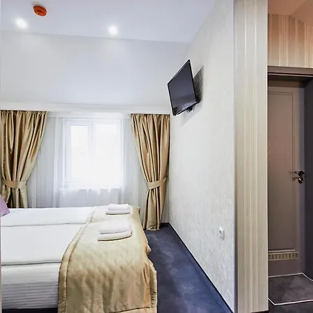 Hotel паризи 3*