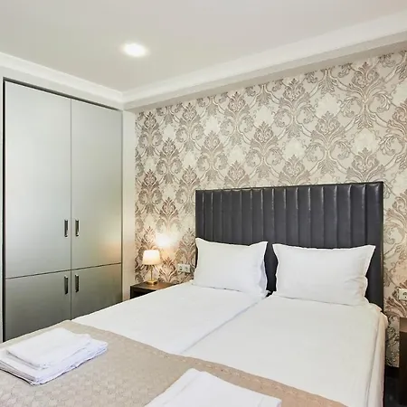 паризи Hotell Kazanlŭk