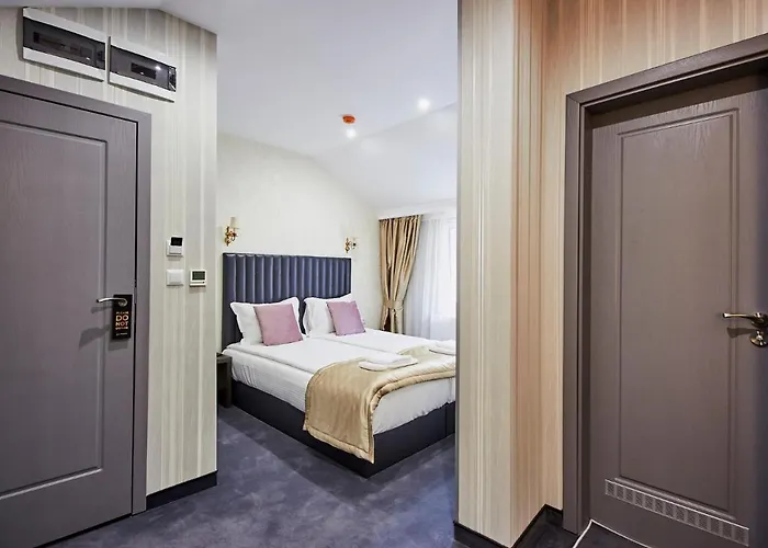 паризи 3* カザンラク